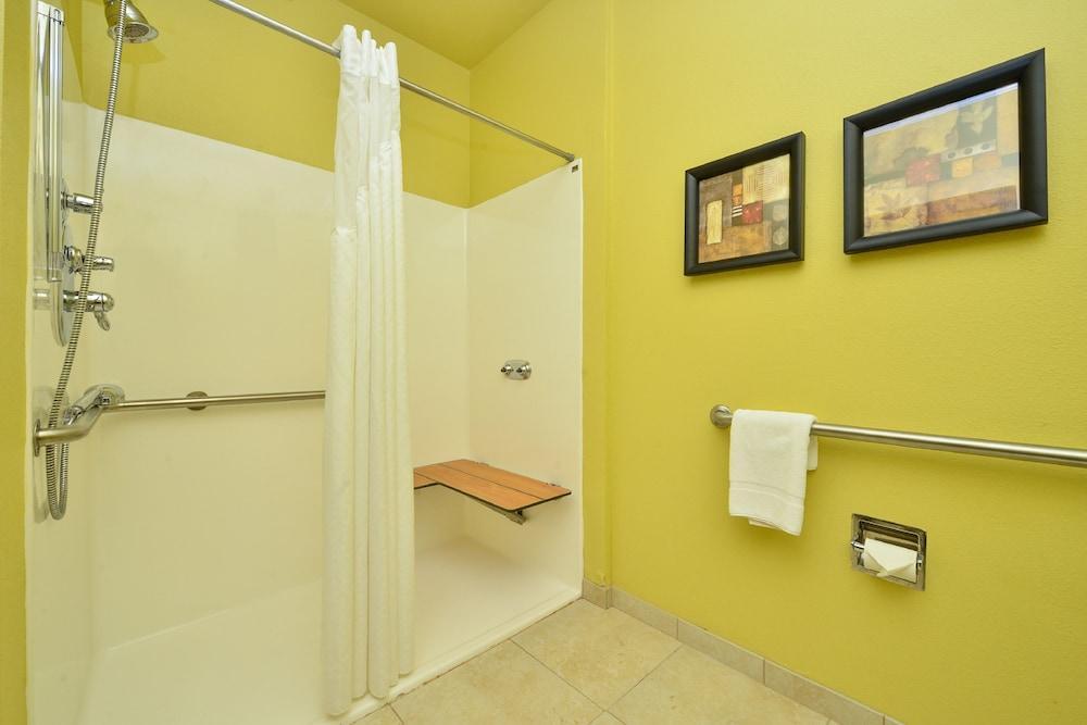Hotel & - N Allen By Ihg 3*