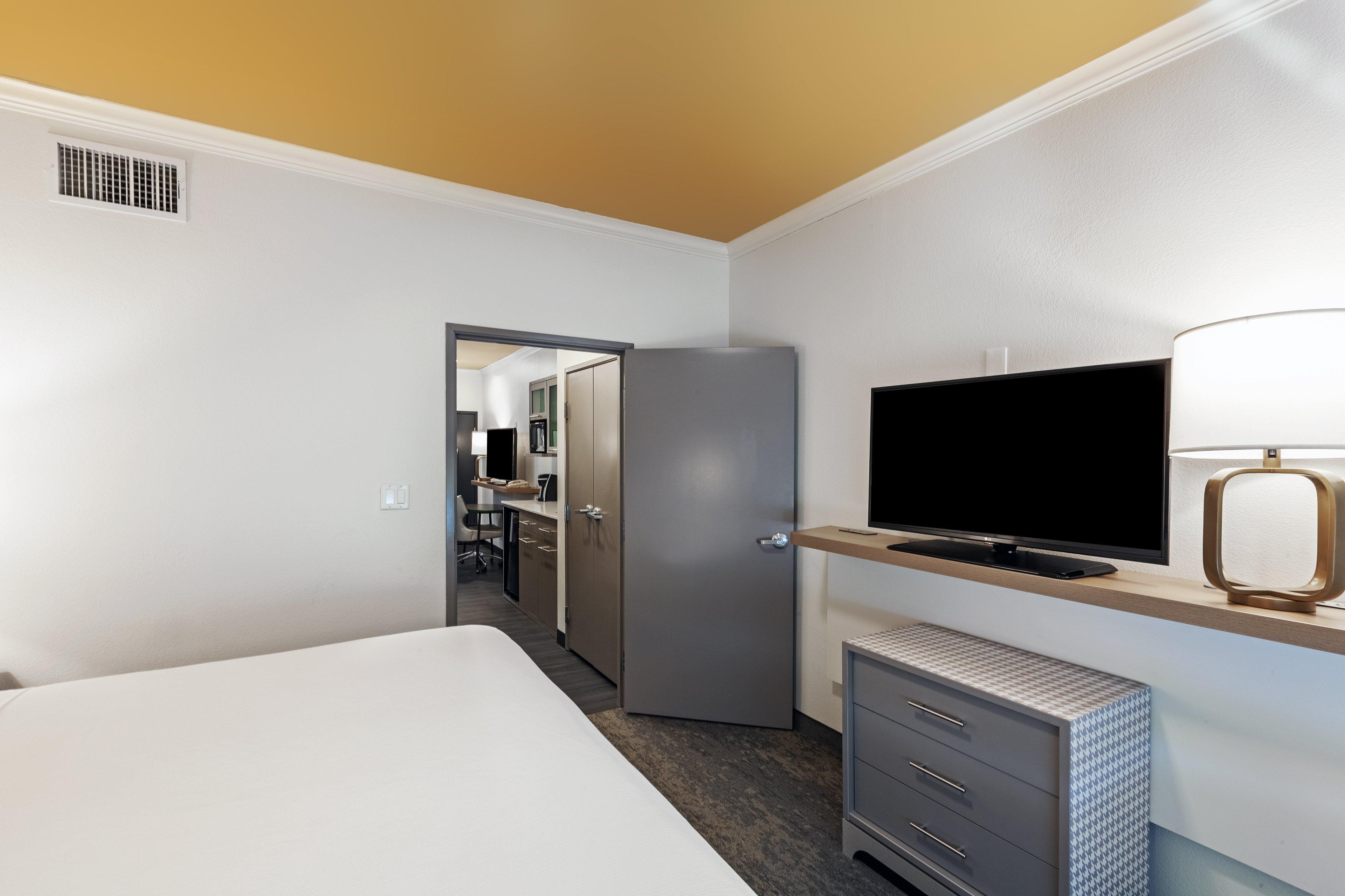 & - N Allen By Ihg