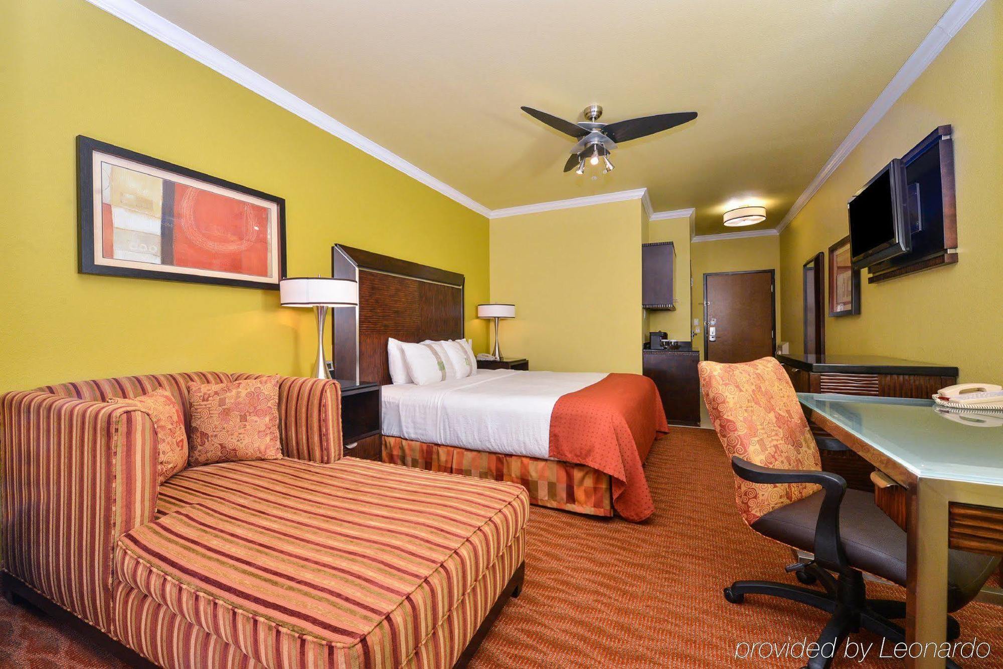 & - N Allen By Ihg Hotel